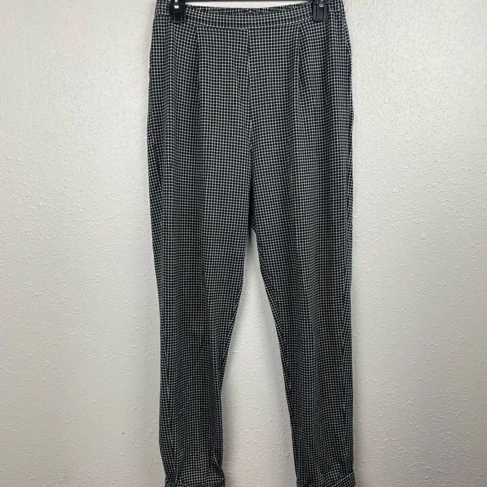 Chaus Sport Black and White Plaid Pants Size M EUC